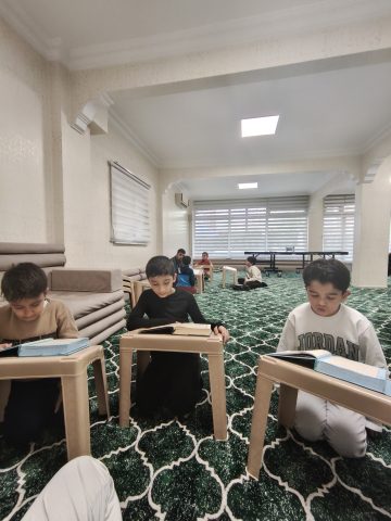 Madenler 365 Gün Kur'an Mektebi